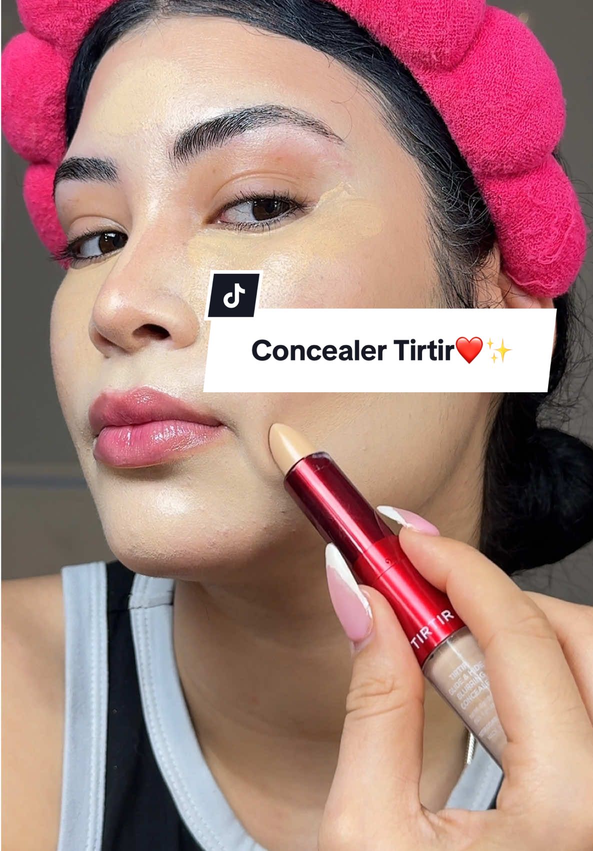 Corrector en forma de Labial ? Chicas prueben este corrector y luego me cuentan ❤️✨ Lo amarán como yo 🥹 @TIRTIR Inc. #tirtir #corrector #concealer #makeup 