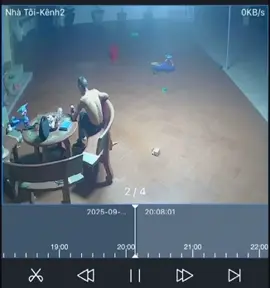 âm thầm đâm mới nó đau