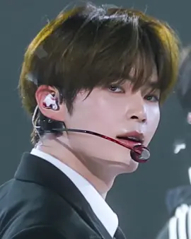 how is he real #sunghanbin #sunghanbinedit #zb1 #zb1edit #fyp 