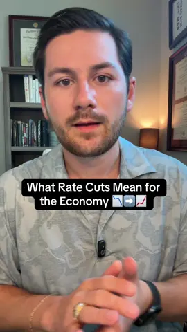What Fed rate cuts mean for the US economy 📊 #Economics #FinanceTok #MarketTrends #StudyTips #TikTokLearningCampaign 