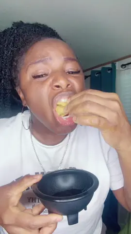 Like this post so my baby will keep cooking for me🤣  Listen y’all…my baby been throwing down in the kitchen lately..  Different nights, different flavors seafood eggrolls, then wings, shrimp and chicken alfredo with rolls…then she hit us with beef fried wraps, guacamole, and even made her own chips with cheese dip on the side. DELICIOUS or Bon Appetit 😋  Keep cooking baby…you might just be my next chef 👩🏽‍🍳 #foodtiktok #seafoodeggrolls #motivation #kidchef 