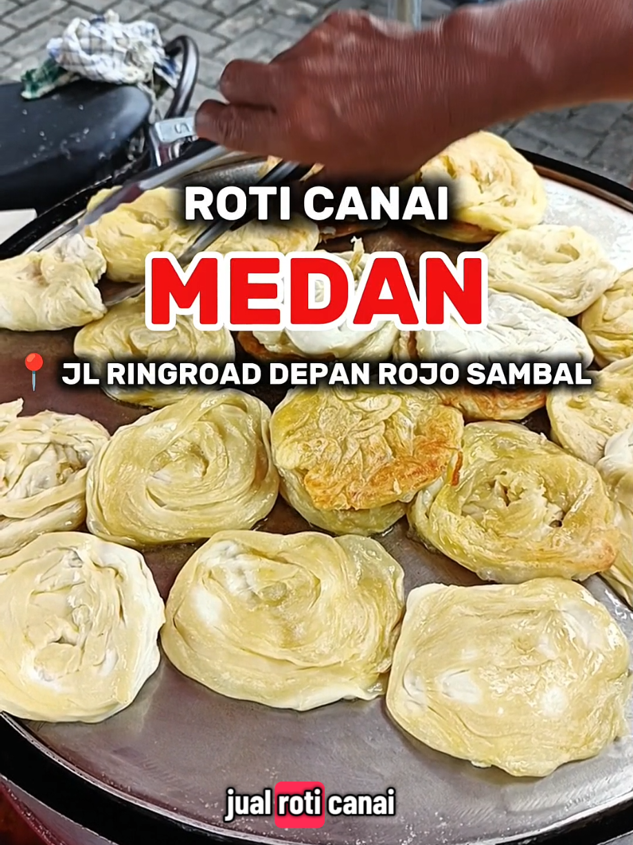 Roti canai goceng habis cuman beberapa jam aja. udah pernah beli disini woi ?  #roticanai #kulinermedan #medankuliner #medan #indianfood 