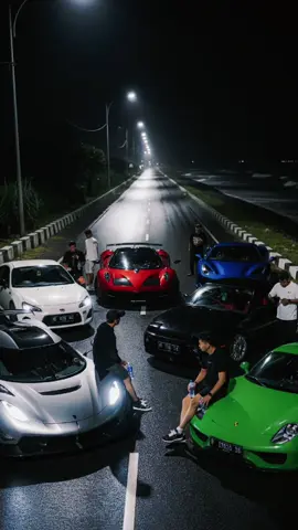 Jangan pernah berhenti melangkah.