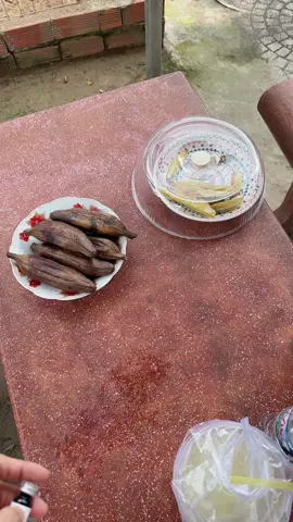 @BaoStingShop2 @Baosting_shop k hoạt động bên phở,k có trang nào hết,mua gà gọi thấy mặt,mua thuốc ở đây nha mấy chú,2 cái giỏ hàng nha nha