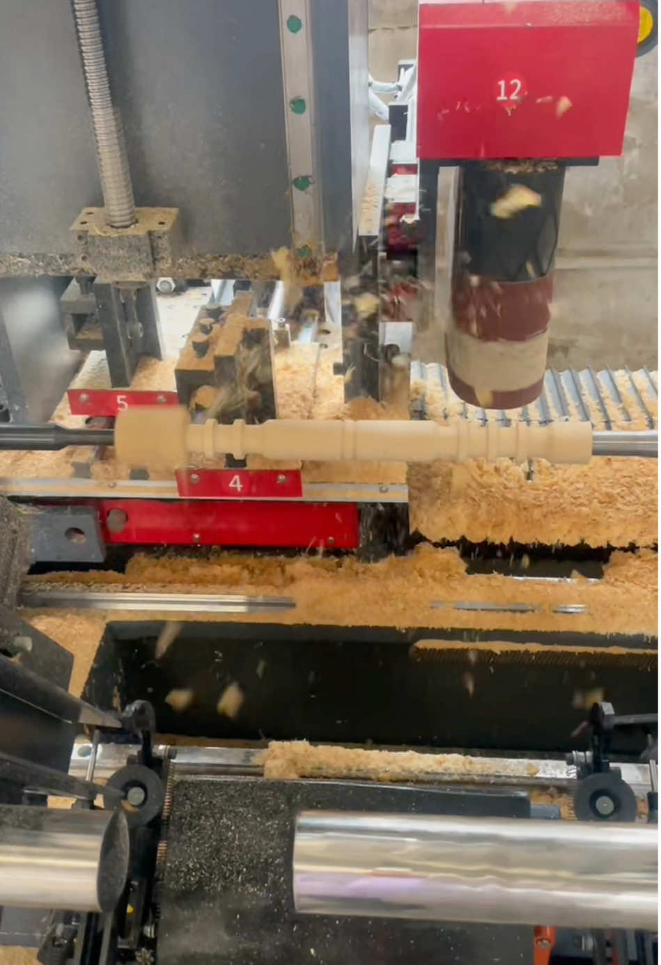 Multifunctional CNC woodworking lathe uses turning tools to turn and process wooden support accessories!#cnc #wood #woodwork #woodworking #woodlathe #cncwoodlathe #woodlathemachine #woodturning #woodworker 