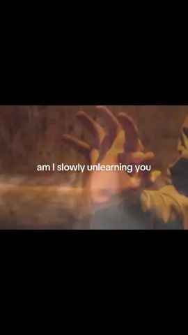 love reading everyone’s interpretation of “unlearning you” :’) #originalmusic #newmusic #cryingcity #altrock #shoegaze 