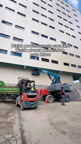 Real apa madrid? #kangkuliproyek  #kontruksibaja  #ereksen  #fyp  #safetyfirst 