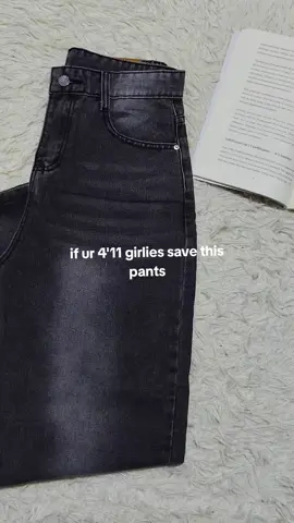 sulitin habang mura#highwaistpants #widelegpants #pants 