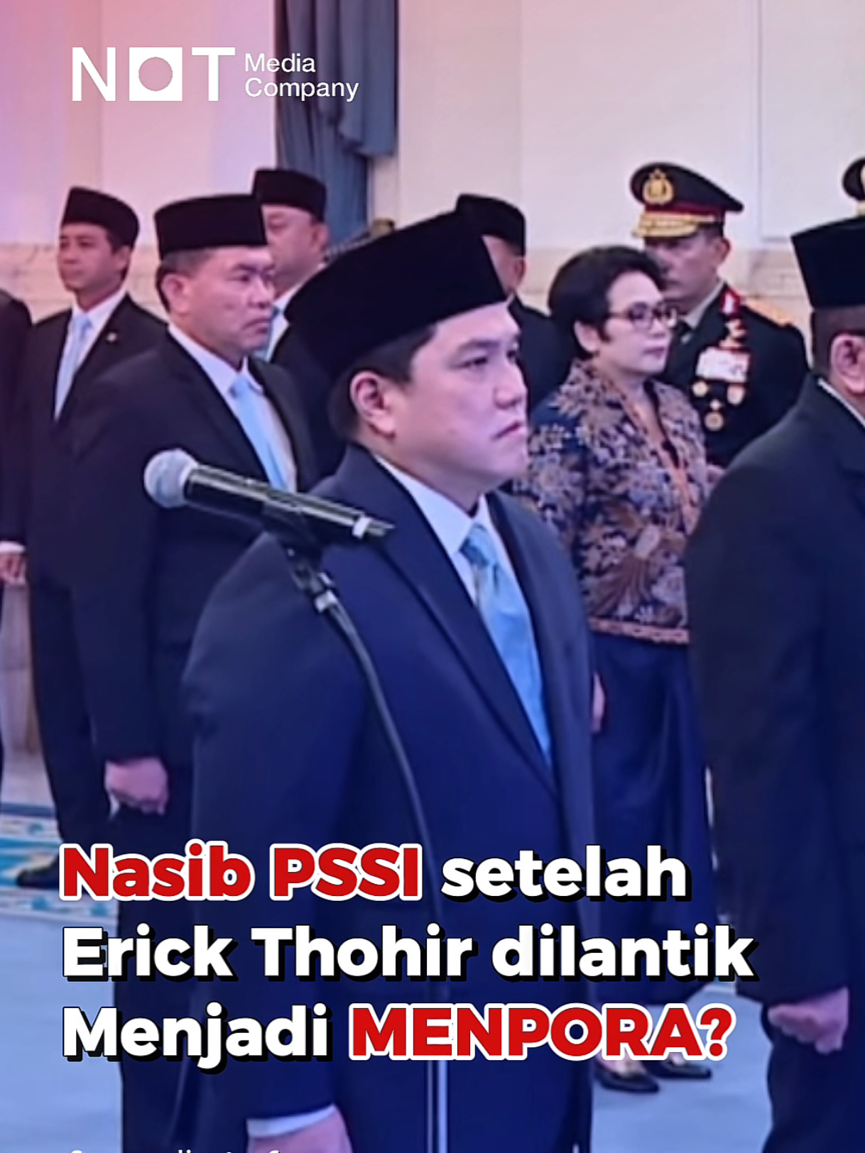 Erick Thohir resmi dilantik Presiden Prabowo sebagai Menteri Pemuda dan Olahraga. Namun, jabatan Ketua Umum PSSI masih dipegangnya hingga kini. Erick menegaskan, ia akan menunggu keputusan FIFA terkait aturan jabatan ganda sebelum menentukan langkah selanjutnya. Di sisi lain, ia menekankan fokus utamanya sebagai Menpora: membangun pemuda, mengembangkan olahraga nasional, serta menjadikan olahraga sebagai pemersatu bangsa. Erick juga bertekad mendorong prestasi Indonesia di kancah internasional dan memperkuat ekonomi lewat kompetisi di berbagai daerah. #ErickThohir #PSSI #Menpora #SepakBolaIndonesia #NOTJustContent 