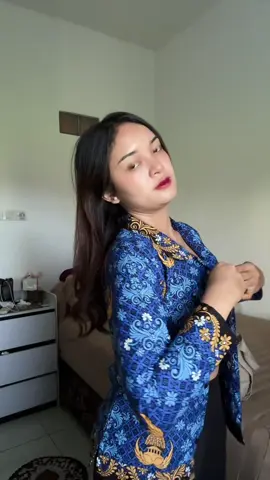 Setiap tgl 17 wajib pakai korpri, dan aku bru ngeh ternyata ada toko jual baju korpri sesuai ekpektasi, buruan bisa di cek di kranjang kuning😍😍 #bajukorpri #korpri #fypシ #style 