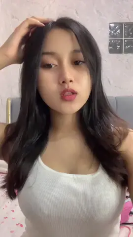 jangan cari pintu pink#cewetanktop #tanktop#cewekcantik #fypシ 