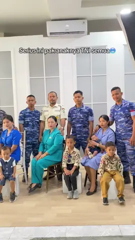 Foto keluarga TNI🔥 boleh join gak pak?😂 #tni #keluarga #tniindonesia🇮🇩 #tnial #viral 