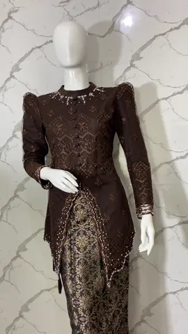 Open pree order ya beb🥰🥰🥰 #promoseruweekend #promomakangajian #kebaya #kebayamodern #kebayaindonesia 