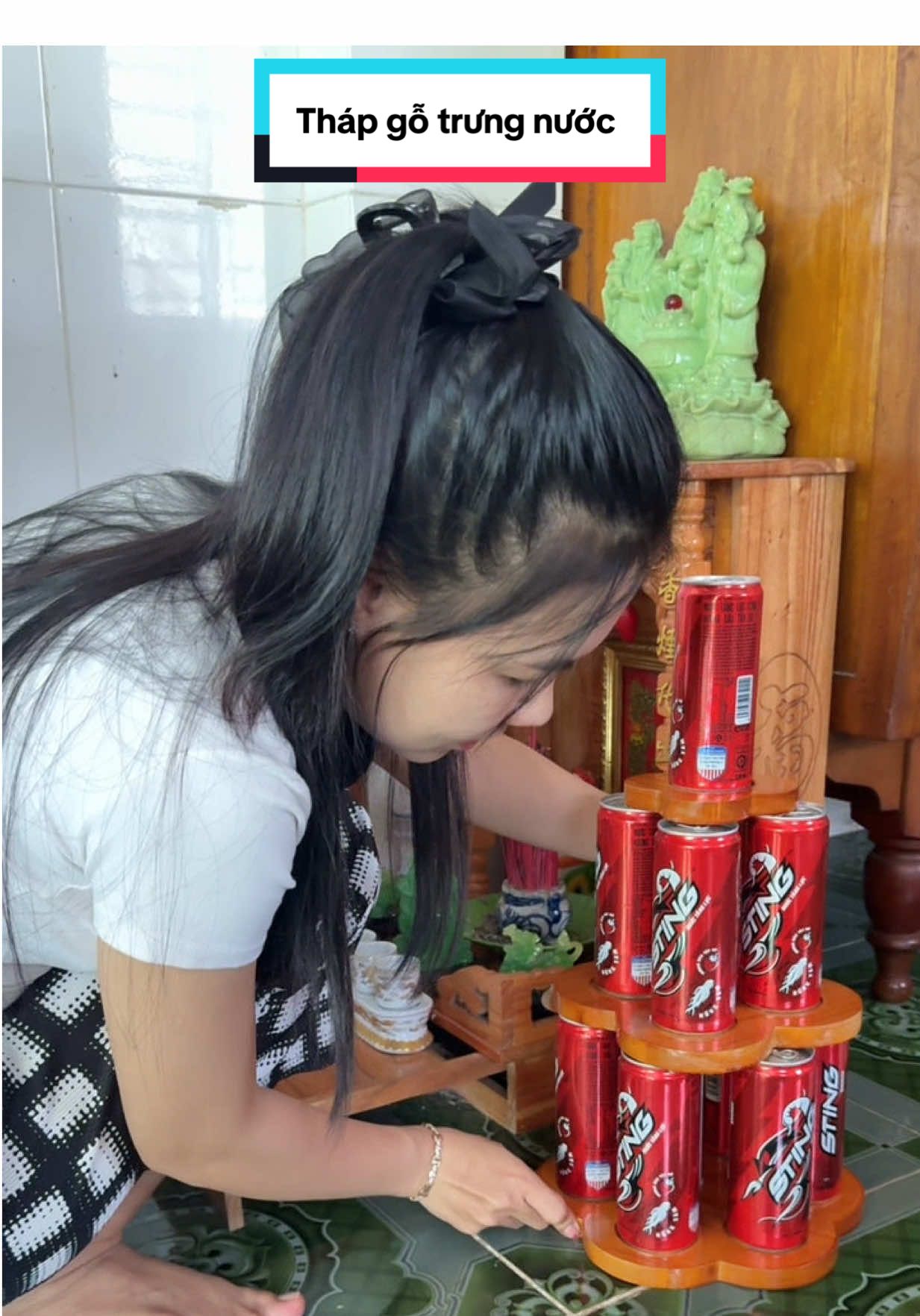Trưng nước ở bàn thờ có nhiều ý nghĩa phong thủy lắm đó mấy bà #thapnuoc #thapnuocbanggo 