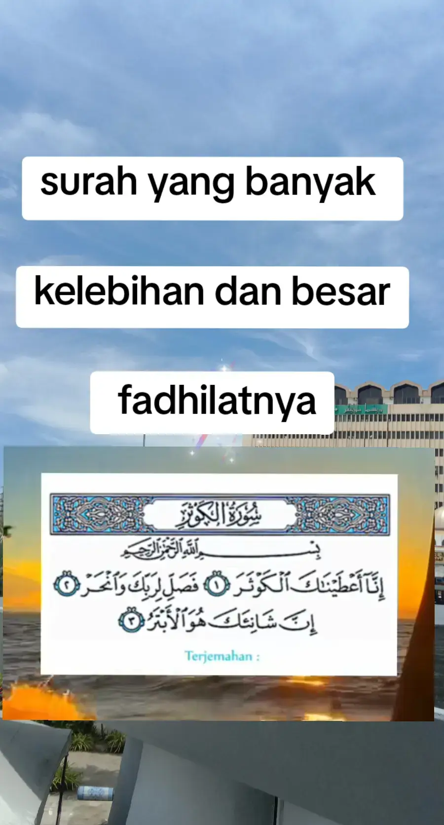 Keutamaan Surah Al-Kautsar mencakup melembutkan hati, membuka pintu rezeki, memohon perlindungan diri dari segala keburukan, penyembuh penyakit, serta membawa ketenangan dan kedamaian, yang semuanya bertujuan untuk meningkatkan rasa syukur dan mendekatkan diri kepada Allah SWT.  Berikut adalah beberapa keutamaan dari membaca Surah Al-Kautsar: Melembutkan Hati:  Mengamalkan surah ini secara rutin dapat membantu melembutkan hati dan memberikan ketenangan serta kedamaian batin.  Membuka Pintu Rezeki:  Membaca surah Al-Kautsar secara tidak langsung dapat membantu membuka pintu rezeki yang berkah dan melimpah.  Memohon Perlindungan:  Surah ini dapat digunakan sebagai perlindungan diri dari segala hal buruk, termasuk sihir dan gangguan gaib.  Membawa Ketenangan:  Pembacaan surah ini juga dapat menghilangkan perasaan sedih dan mengurangi stres, memberikan ketenangan emosional dan mental.  Meningkatkan Rasa Syukur:  Dengan membaca surah ini, umat Muslim diajarkan untuk menghayati rasa syukur atas nikmat yang diberikan Allah SWT, yang dapat membuat hubungan dengan Tuhan semakin dekat.  Penyembuh Penyakit:  Ada riwayat yang menyebutkan bahwa mengamalkan Surah Al-Kautsar secara konsisten dapat menjadi upaya penyembuhan untuk berbagai penyakit.  Mempermudah Terkabulnya Doa:  Membaca surah ini, terutama pada saat hujan turun dan sambil berdoa, dapat membantu mempermudah terkabulnya doa-doa kita.  Menangkal Kedzaliman:  Surah ini juga memiliki keutamaan untuk membebaskan seseorang dari kedzaliman, dengan harapan pertolongan Allah SWT akan datang kepada orang yang teraniaya.  #SurahAlKautsar   #KeutamaanAlKautsar   #RezekiBerkah   #KetenanganHati   #foryoupage 