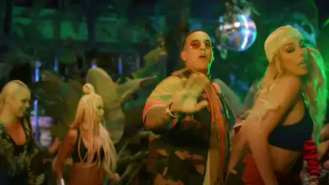 China - #KaRoLG #china #paratiiiiiiiiiiiiiiiiiiiiiiiiiiiiiii 