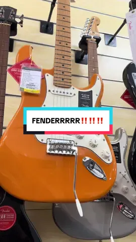 Jom cuci mata tengok Fender 😍😍😍 banyak yg cantik2 gais strat tele waduhhhh 🤑🤑🤑 #vmismusicstore #fender #strat #tele #guitar 