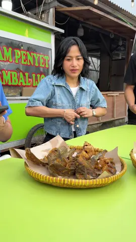 Omay mending menjanda seumur hidup dech dari pada makan Ikan yang satu ini #awurawuremplok #faridanurhan 