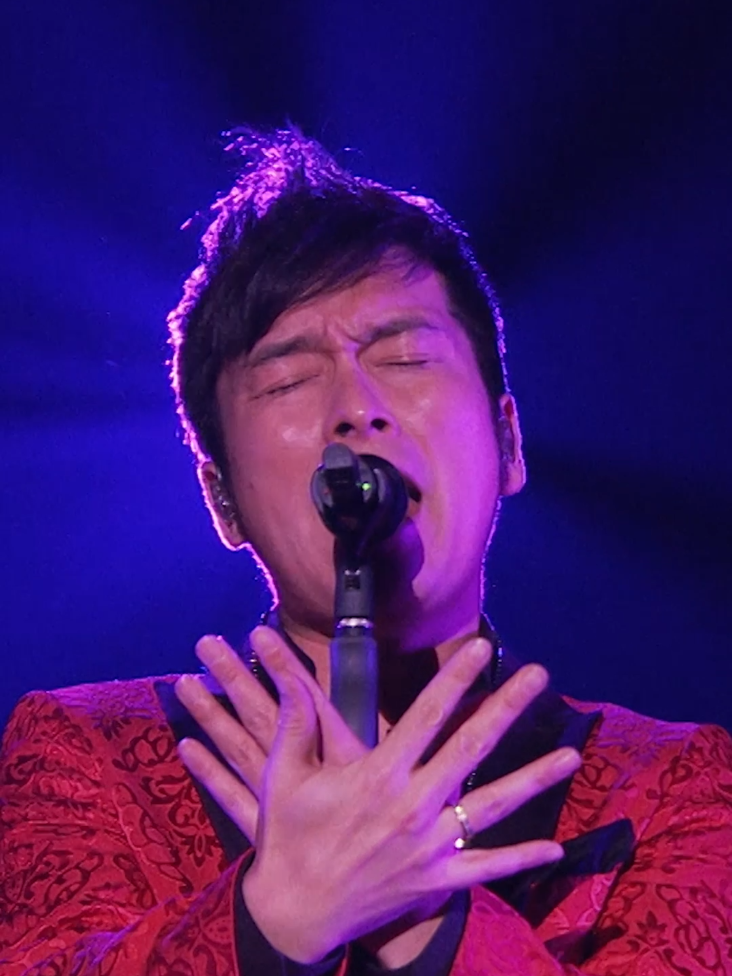 #Sweet ⁡from ゴスペラーズ坂ツアー2009 “15周年漂流記 秋冬” ⁡ ** 「ゴスペラーズ坂ツアー2025 “G30”」開催中！ 詳しくはオフィシャルサイトをチェック☑️ ⁡ #ゴスペラーズ #G15 #LIVE