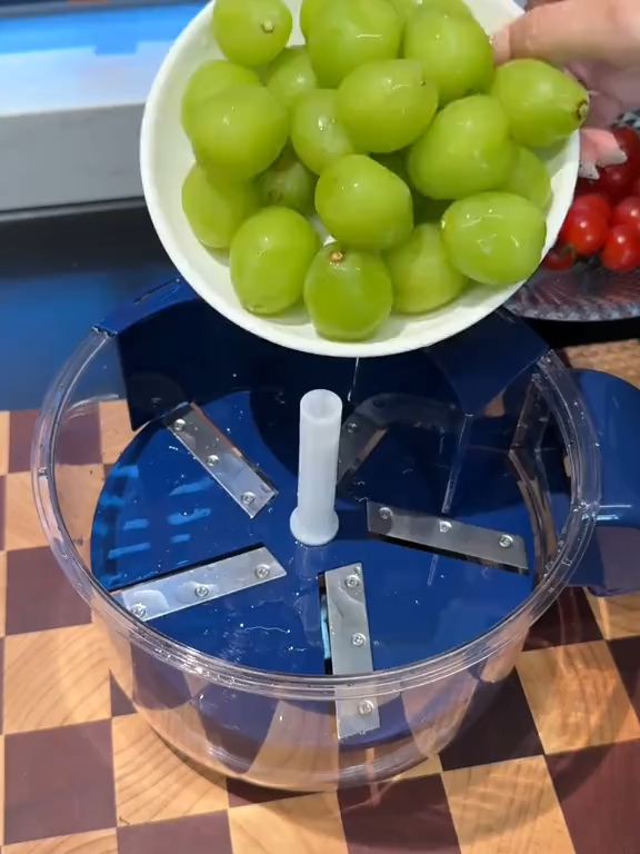 Household and commercial fruit and vegetable peeler grape peeling machine electric milk tea fruit shop special peeling machine