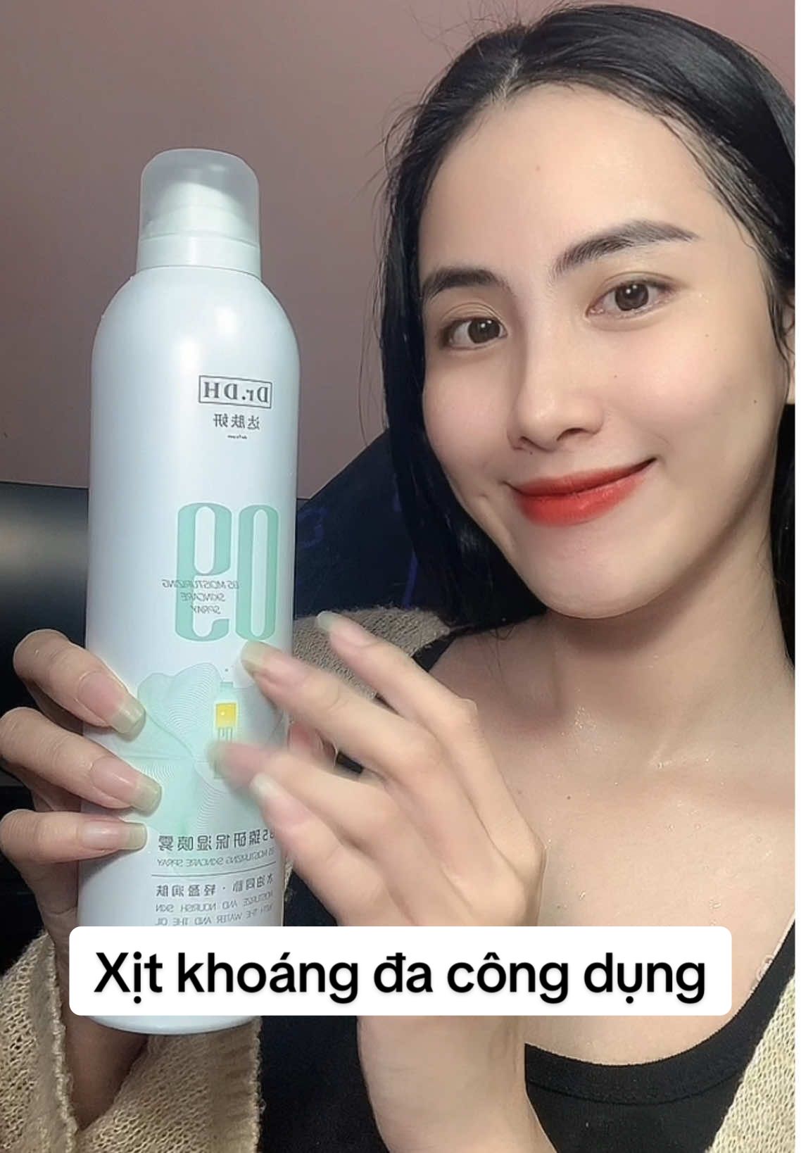 Mấy bà làm văn phòng là không thể thíu em này trong túi nha! #DrDH #XịtKhoángB5DrDH #XịtKhoángNướcDầuDrDH #DaNhạyCảm  #dưỡngẩm 