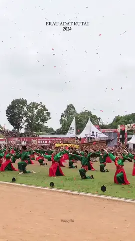 Thowback Adat Erau 2024 Jangan Lupa Saksikan Pembukaan “ADAT ERAU”  21 September 2025, di Stadion Rondong Demang Tenggarong 