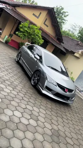 🌧️🌧️🌧️ Ready for sale🥰 Civic fd1 MANUAL 2006 rare item Kondisi tinggal pakai Tidak bekas laka maupun banjir Harga DM/WA 082324047223 Lok: KUDUS  #civic #civicfd #hondacivic #civicmodifikasi #civicindonesia #kuduspride #kudus #CapCut #fyp #masukberanda  