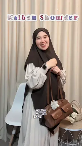 Khimar bandana shoulder jawahra 😍 pas dipakai bagus banget ya ampun, pen koleksi warna yg lain jadinya 🙂‍↔️ rekomen juga nih buat yg punya bahu besar, biar keliatan lebih slim. Bisa pake model jilbab gini 😍 #hijab #khimar #khiban #bandana 