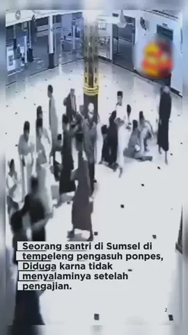Santri di TAMP4R oleh Gurunya; Profesor inisial S, kejadian di Pondok Pesantren Datuk Sulaiman Palopo Sulawesi Selatan Dugaan Korban ada dua orang bernama MK (14) yang merupakan Qori atau santri dari ponpes lain, Sedangkan korban lainnya inisial D (16) yang merupakan santri di Pesantren Putra Datok Sulaiman Kejadian ini sudah dilaporkan ke Polres Palopo demikian kata Kasat Reskrim Polres Palopo, Iptu Sahrir (detik 15/9/2025)