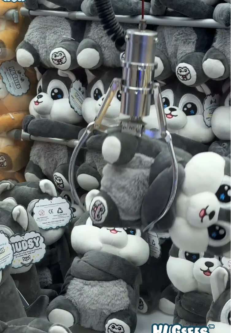 ✨ This is your sign to collect all the HUGsees you want! ✨ 💌 Gift them, take them everywhere, and never run out of hugs. 🕹️ Catch and win them at major arcades across the Philippines! #HUGsees #Plushies #FYP #ClawMachine #Arcade