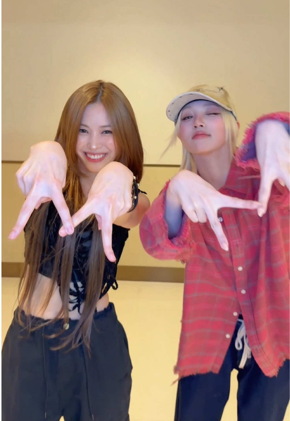 🚨 what’s your M.O. ? with #RYUJIN #ITZY @ITZY  #YUQI #MO #YUQI_MO 