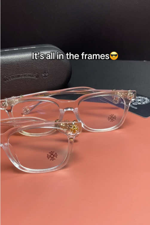 Hot trend glasses in 2025😎✨ #glasses #streetwear #ootds #luxuryeyewear #fyp 