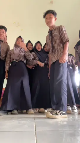 🦹🏻‍♀️🦸‍♀️ #fyp #tred #anaksekolah #smpstoryy🌻 