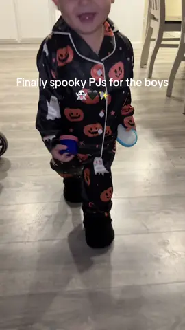 how cute🥹@REDWOON Baby & Kids #SpookyPJs #BoyMomLife #FallBabyStyle #ComfyAndCute #TikTokMadeMeBuyIt