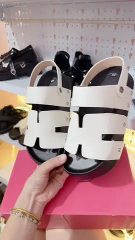 Giá mở bán 99k cho bác nào nhanh tay #sandal #giaydep #xuhuong #thoitrang #live #livehighlights 