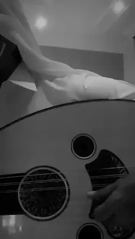 Sway 🎶 When marimba rhythms start to play dance with, me make me sway 🎶