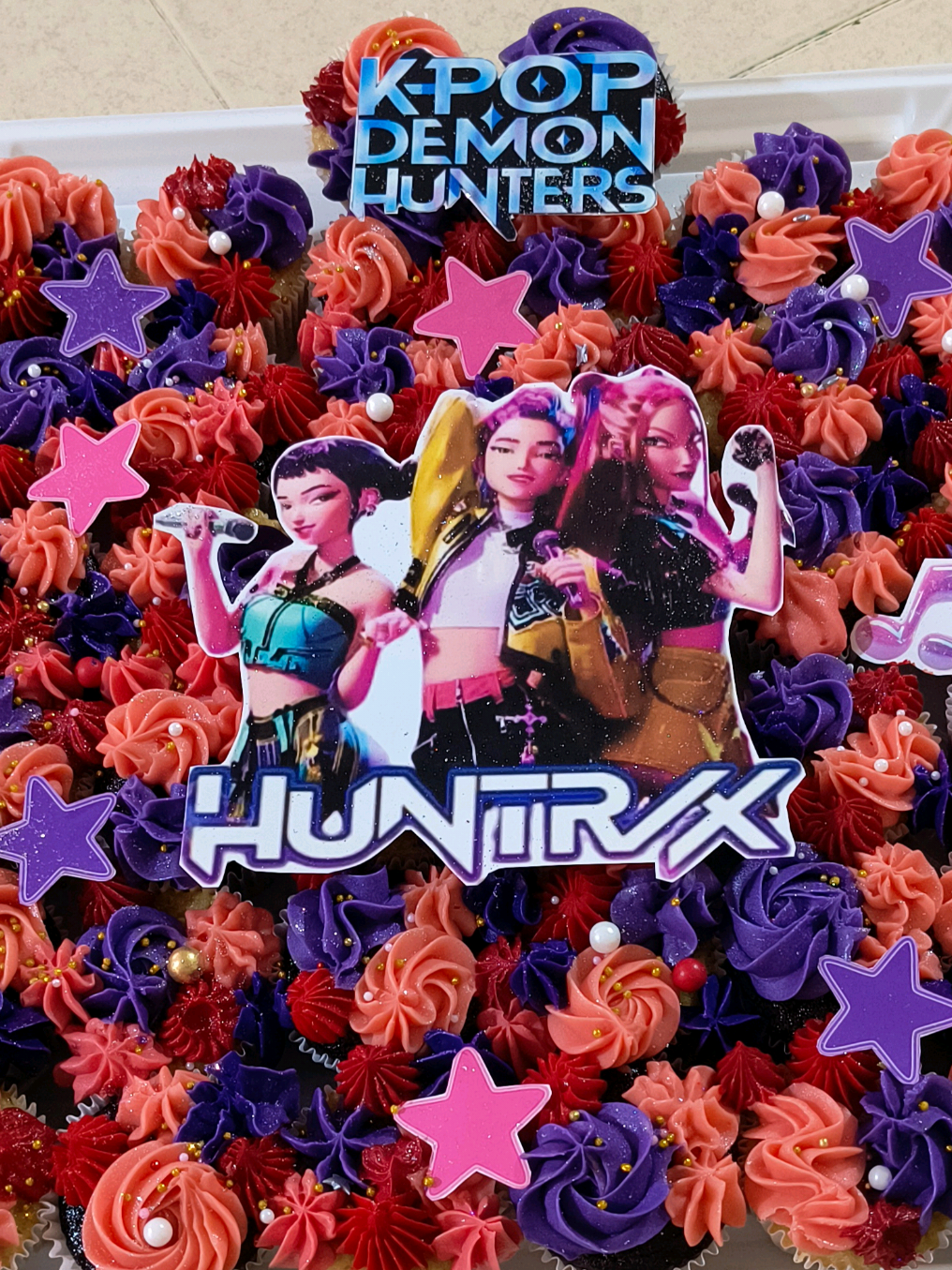 K-pop Demon hunters 🧁 #kpopdemonhunters #huntrix #guerreraskpop #cupcakes #kpopdemonhunterscupcakes 