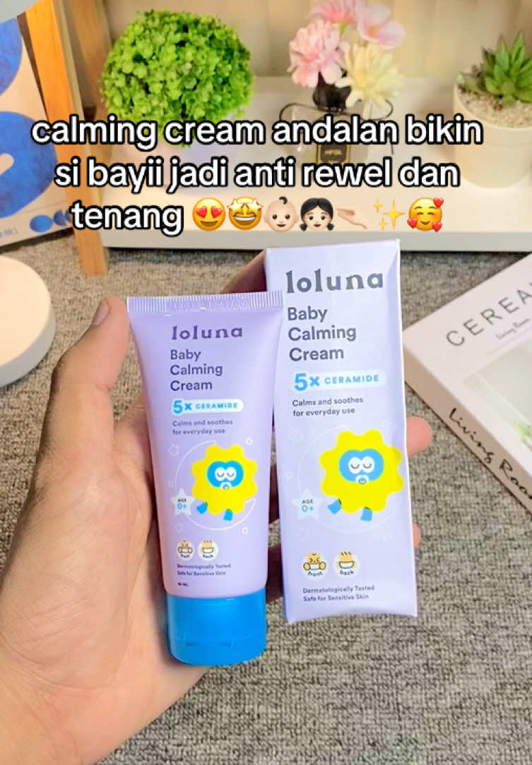 calming cream andalan buat si bayii jadi anti rewel dan tidur nyenyak 🥰🤩 meredakan perut kembung dan melembabkan kulit si bayii😍👶🏻👧🏻🤏🏻✨ #lolunacalmingcream #babycalmingcreamloluna #loluna #lolunababycalmingcream #perawatanbayi 