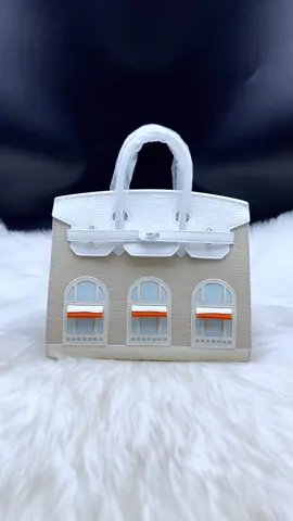 Comprehensive is prerequisite of handcraft. * We can customize with any leathers , colors, size, as you like . * its suitable for various occasions and all seasons. * Welcome to message me  #handmadebags # bag #luxurybags #designerbags #handcrafted #handmadepurse #leatherbag #handcrafted #customized #leatherpurse #gift #bagdesign #custommade #bagmaking #fashion #fyp #30year_craftbag #UAE #Saudiarbia