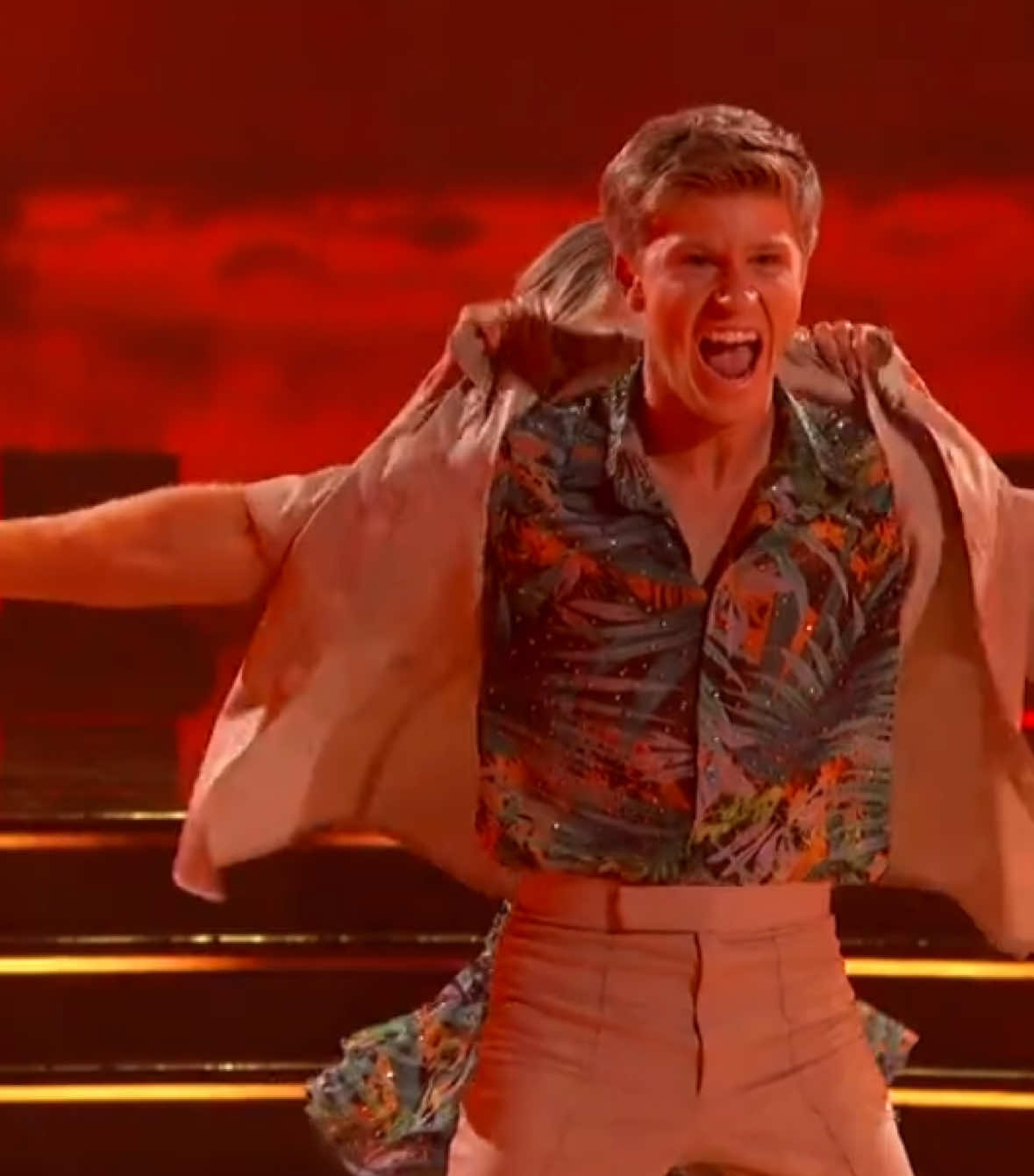 I Have No Words! 🔥 @Robert Irwin #robertirwin #robertirwindancingwiththestars #dancingwiththestars #robertirwindwts #fyp 