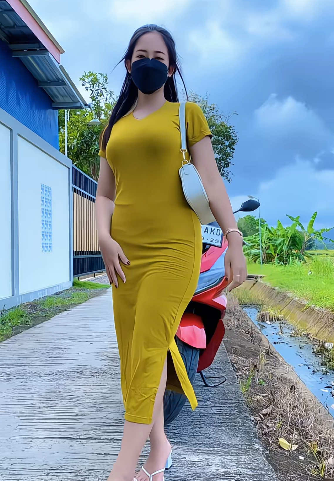 Dress cakep nihh bestyy #outfit #rekomendasi #OOTD #dress #foryou 
