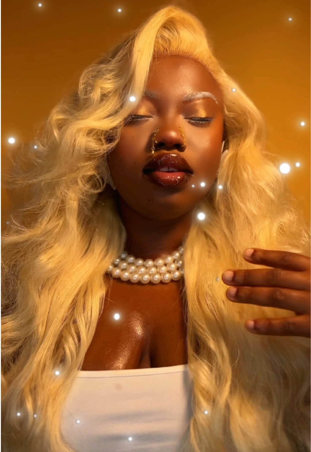 If you love me please Like 👍  Favorite 🤩  Copy Link 🔗  And repost ❤️ #makeuptransformation #makeuplooks #makeupgh #accramakeupartist #beforeandafter 