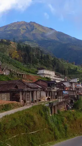 suasana pedesaan lereng gunung sumbing yang indah 