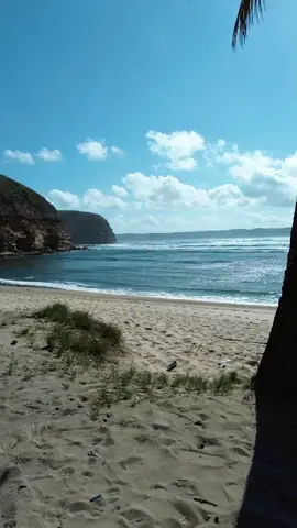 Pantai Surga, salah hidden gem yang di Lombok Timur yang wajib kamu kunjungi. #hiddengems #lombok #pantaisurga #wisatalombok #pantai 