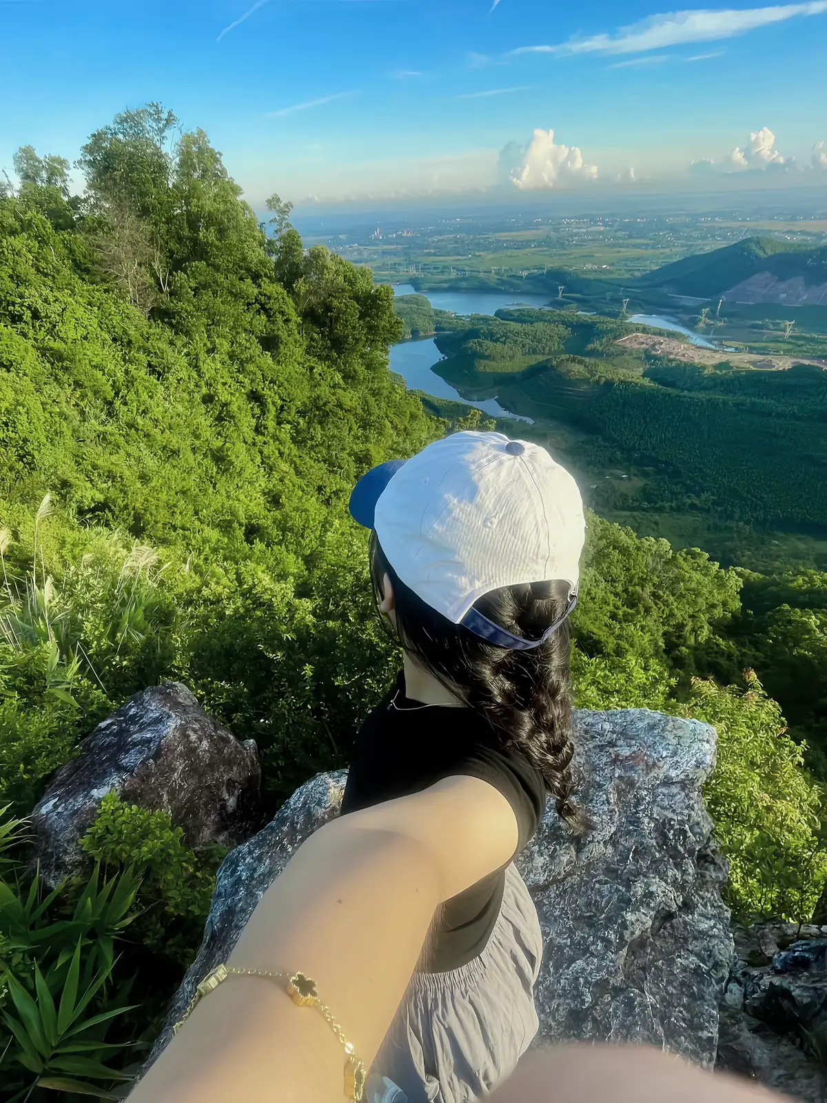 #trending #trekking #hue 