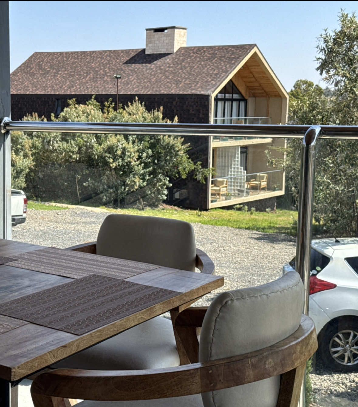 The sun is shining brightly, and the peaks of Mount Kenya are clearly visible from the Idan Barn suites and café. We are thrilled to offer you a memorable experience. Would you like to plan a stay? Email: idanbookings@gmail.com Phone and WhatsApp: 0762004417