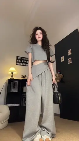 đen hay xám đều đẹp #review #xuhuong #muataitiktokshop #outfitideas #thoitrangnu 