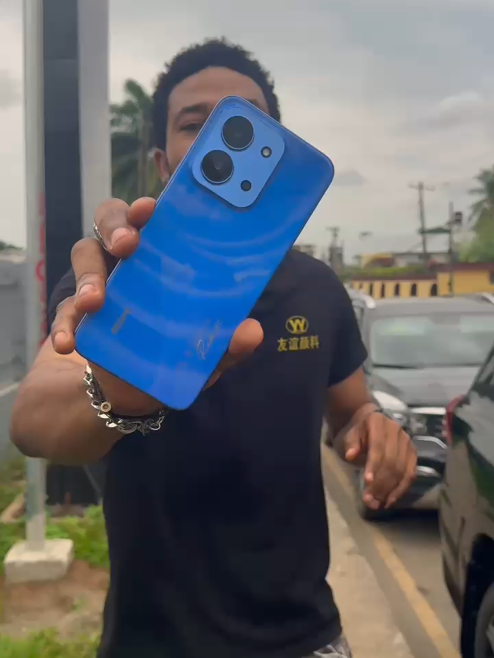 You can run, you can hide… but my REDMI 15C’s 50MP camera will STILL catch you 😎📸.  #ZoomFlex #REDMI15C