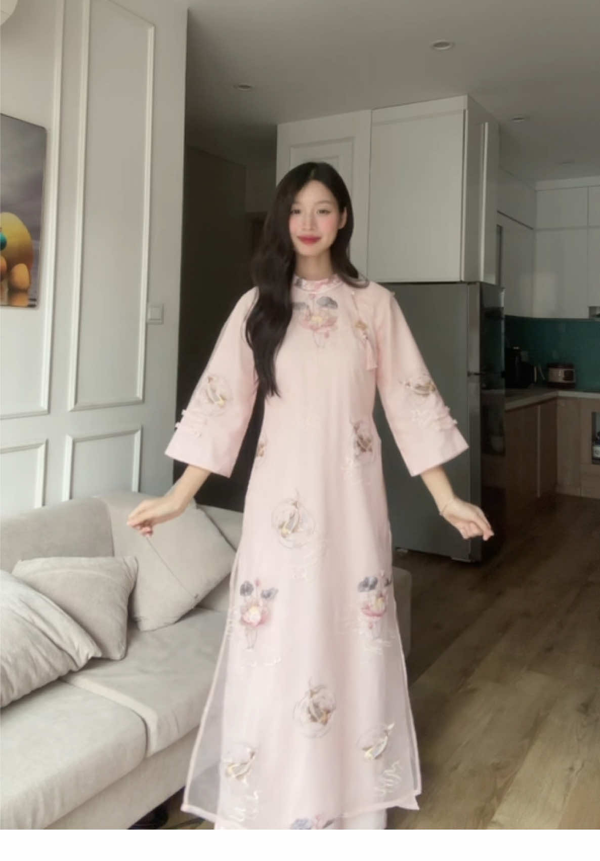 Chốt áo dài tết bằng mẫu Sen Ngư này đi mí bà 🌸 #aodaicachtan #tet2026 #aodaivietnam #aodai #tet 