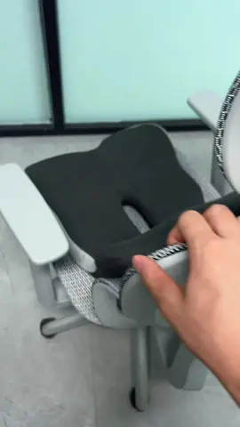 Back pain? Not today!✌️#legpain #ergonomics #pressurerelief #posture #officehealth 